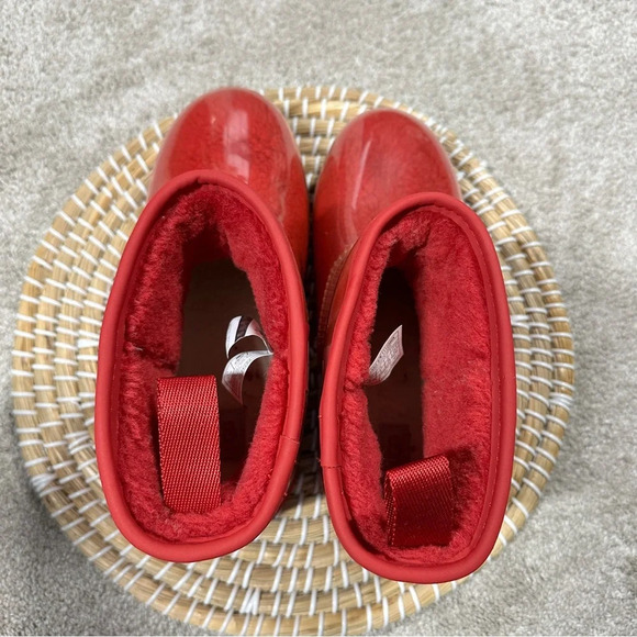UGG Women’s Classic Samba Ribbon Red Mini Clear Waterproof Boots Size 6 - Picture 7 of 16